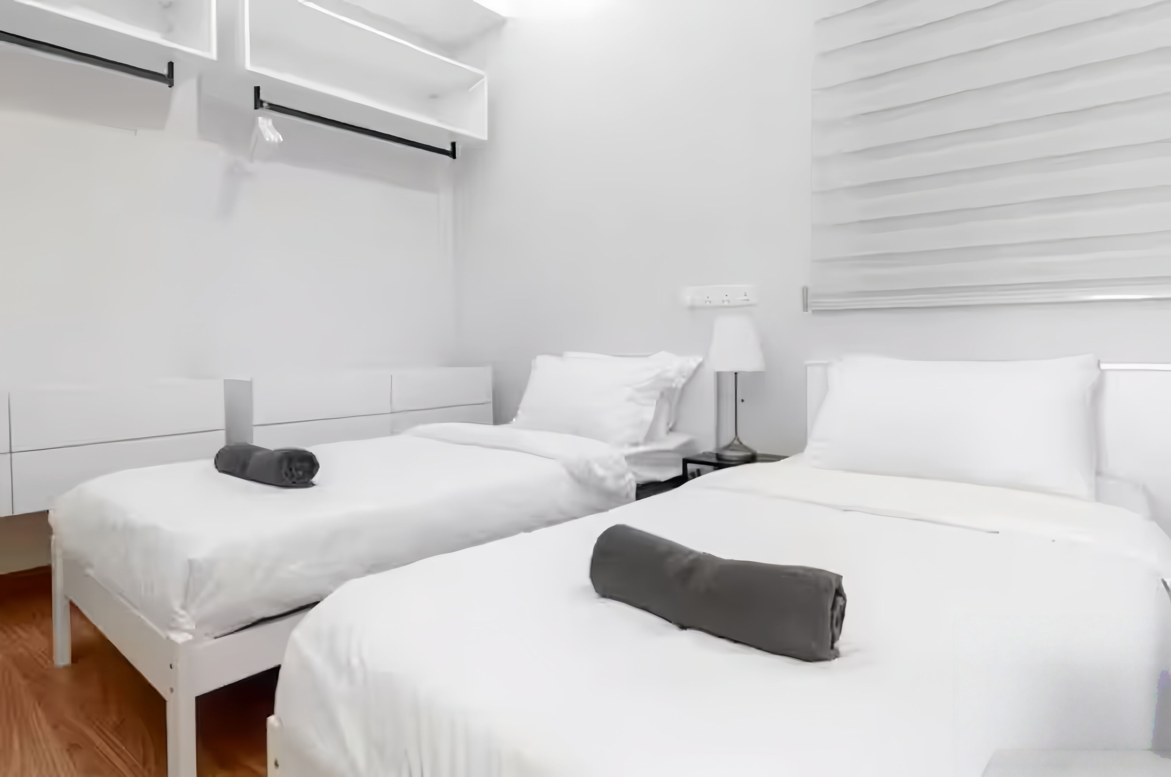Deluxe-Apartment, 2 Schlafzimmer, Stadtblick | Daunenbettdecken, Bügeleisen/Bügelbrett, kostenloses WLAN, Bettwäsche