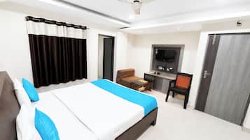 Double Room | Desk, soundproofing, free WiFi