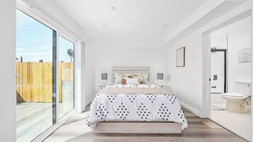 Apartment, 1 Bedroom, Kitchen | Laptop workspace, free WiFi