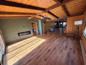 Interior - 3-bedroom cabin in delightful Seeley Lake with cozy charm (Seeley Lake)