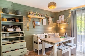 Dining - Apartment 'Kuhglocken' with Mountain View, Shared Garden and Wi-Fi (Döbriach)