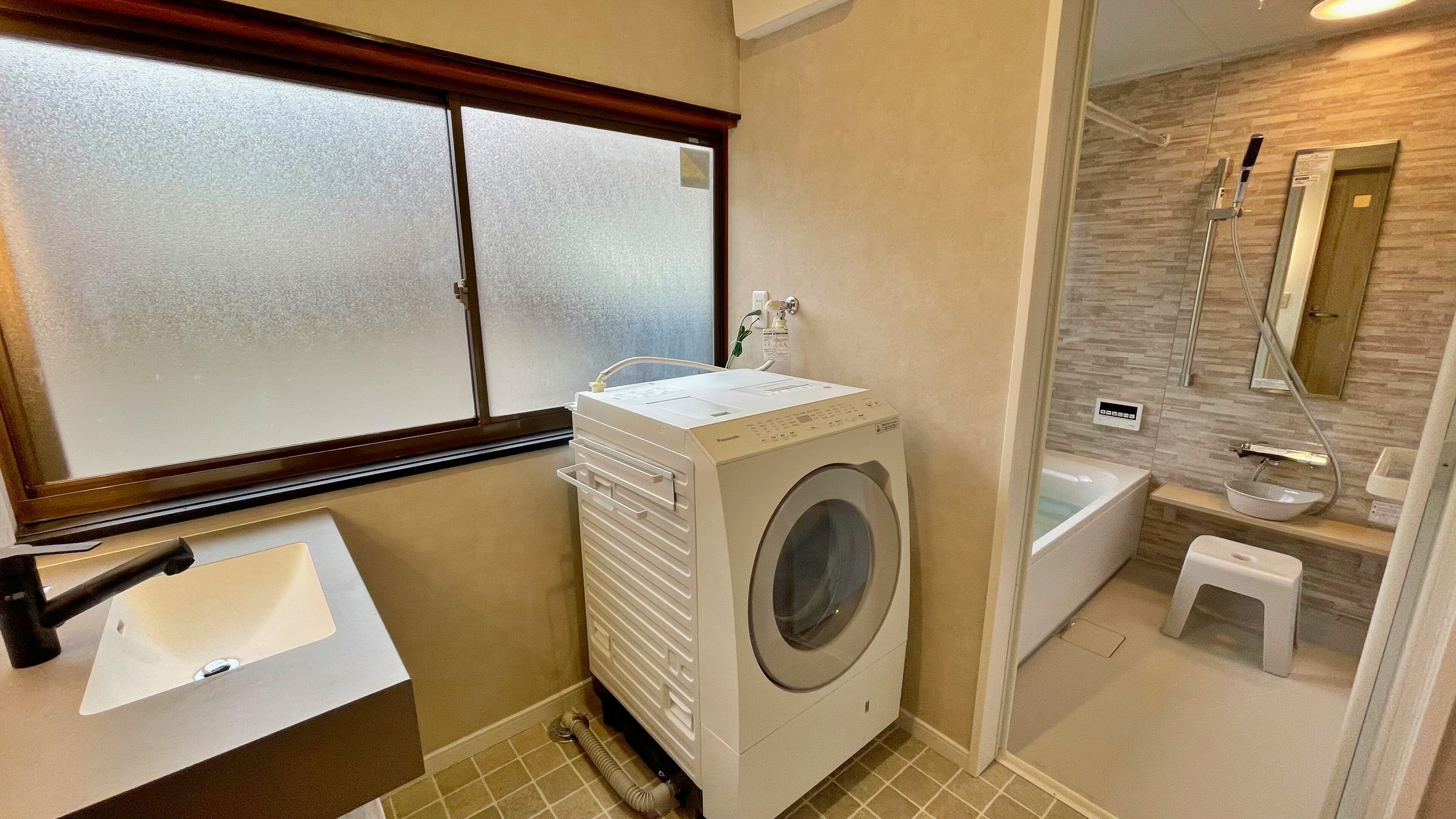 Family Villa | Bathroom