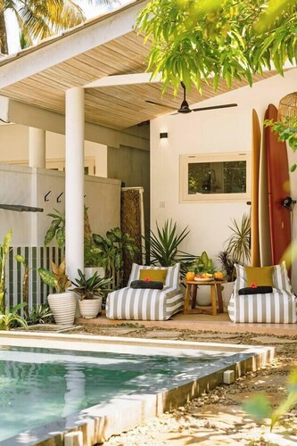 Luxury Modern Villa + Pool, 4 Minute Walk To Beach