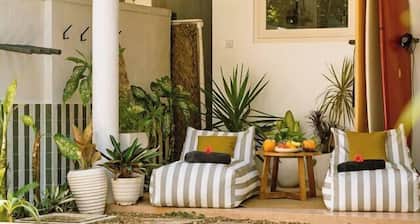 Luxury Modern Villa + Pool, 4 Minute Walk To Beach