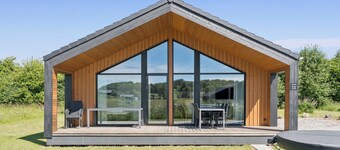 Sommerhusidyl med sauna og spa