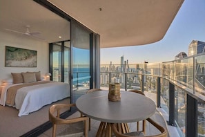 3 Bedroom Residence | Outdoor dining - Amaya (Broadbeach)