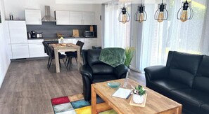 Interior - NEW "Nemo" Vacation Rental in Papenburg, Ground Floor, 83 sqm, 2 Bedrooms, Kitchen, Free WiFi, Terrace (Papenburg)