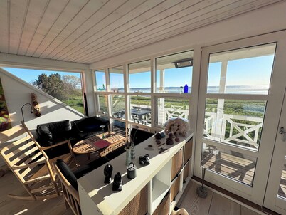Amazing villa on the beach near palms the city
