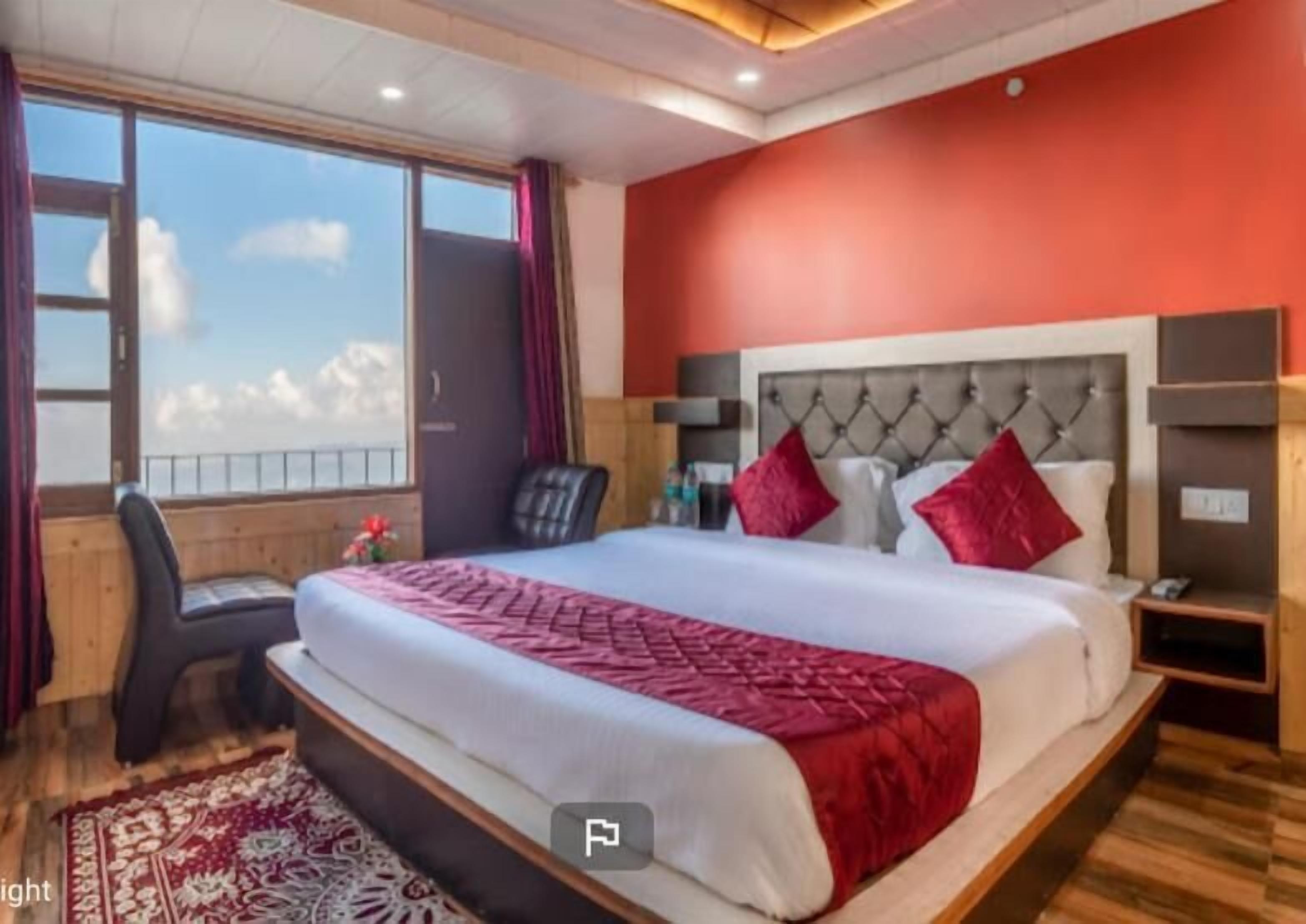 In-room safe, soundproofing, free WiFi