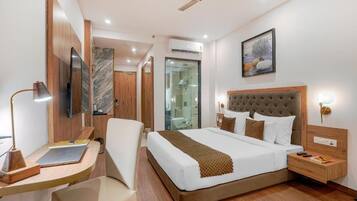 Deluxe Double Room, Balcony, Mountain View | Soundproofing