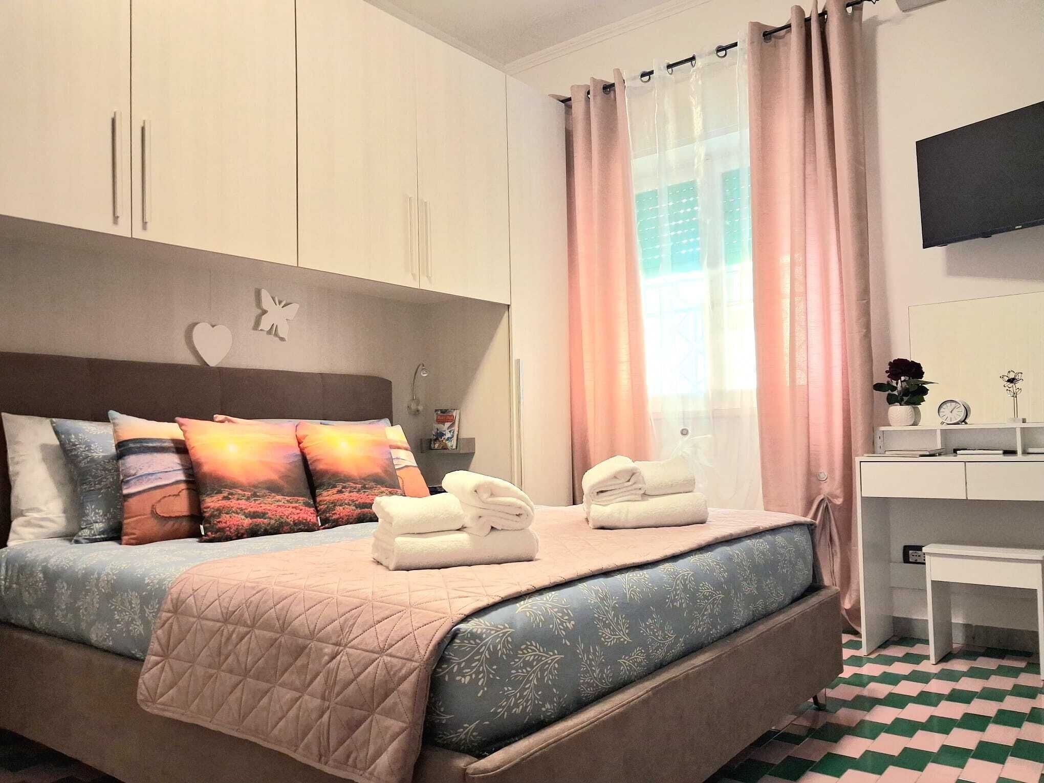 2 chambres, fer et planche à repasser, Wi-Fi, draps fournis