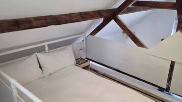 Casa, 3 camere da letto, fumatori, balcone | 4 camere