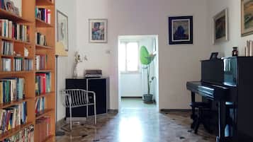 Interni