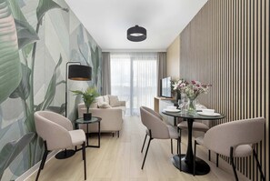 Dining - Comfortable Apartment with Air Conditioning and Parking | Close to the Beach (Mielno)