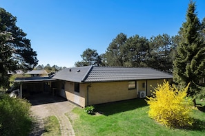 Exterior - Peaceful holiday retreat near coast and nature (Store Fuglede)