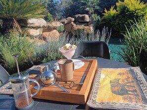 Loft, 4 Bedrooms, Smoking, Balcony | Outdoor dining - Made of Africa, 18 km From OR Tambo, Pax (Benoni)