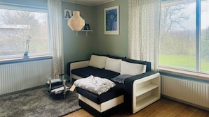 Unclassified image, 3 of 10, button - Room-family Private House (Brovst)