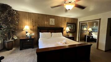 Iron/ironing board, travel cot, WiFi, bed sheets