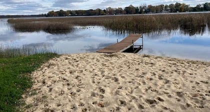 Charming Lakefront Cabin Amazing to Reconnect with Nature in Kalamazoo, Michigan