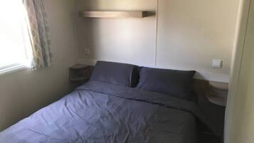 Mobil Karavan, 4 kamar tidur, patio
