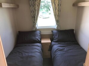 Trailer, 4 quartos, varanda