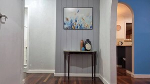 Unclassified image, 5 of 14, button - Cozy Lodge In Tarcoola Beach | Coastal Retreat (Tarcoola Beach)