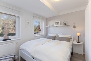 Room - Vrbo Property (Grömitz)