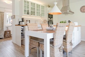 Dining - Vrbo Property (Grömitz)