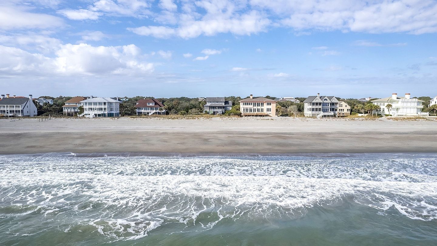 Nær stranden, seiling, kajakkpadling og fisking