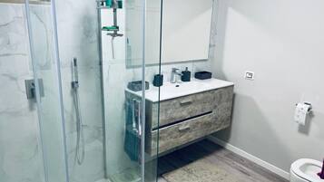 Bidet, asciugamani