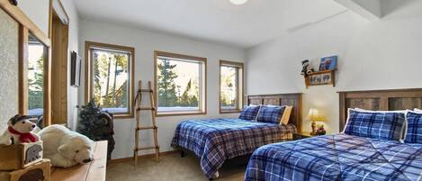 5 bedrooms, WiFi, bed sheets