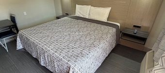 Colony Motel