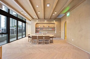 Interior - Cozy 2-bedroom condo with 24/7 Amenities in Miami (Miami)