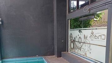 Kolam renang outdoor