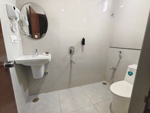 Phòng đôi hoặc 2 giường đơn Deluxe | Phòng tắm