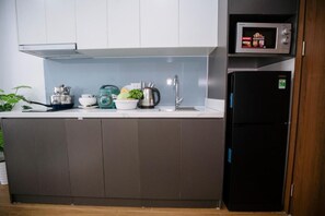 Estudio, vista a la ciudad | Cocina privada