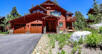 Majestic Mountain Escape: Elegant Home with Private Jacuzzi in Mammoth Lakes