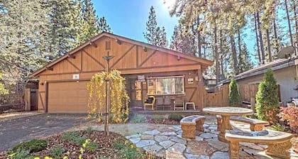 Fascinating Beach Close Cabin with Hot-tub in South Lake Tahoe, California