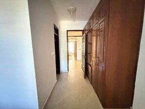 Interior - NEW, ”villa” with a view, new design- pics in a few days (Mombasa)