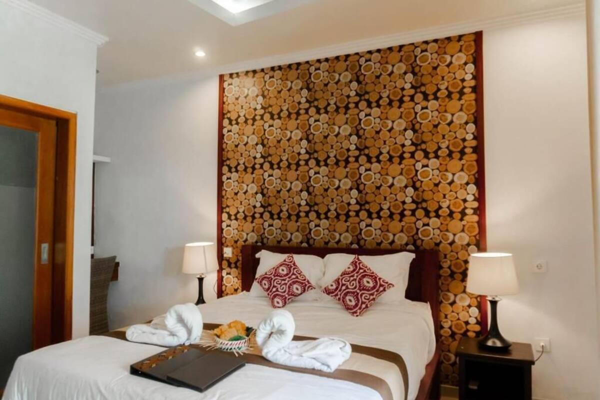 Superior Double Room, Pool View | Desk, laptop workspace, free WiFi