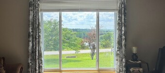 Families Welcome! Corinth Escape w/ Lake Views