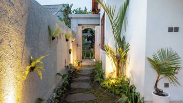 Halaman properti