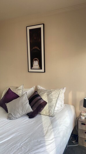 Room - Apartment in Melb's Heart (Southbank)