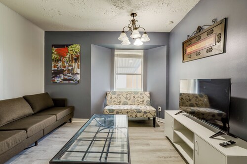 Suburban Sanctuary: Magnolia Home w/ Backyard!