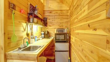 Fridge, microwave, coffee/tea maker, toaster