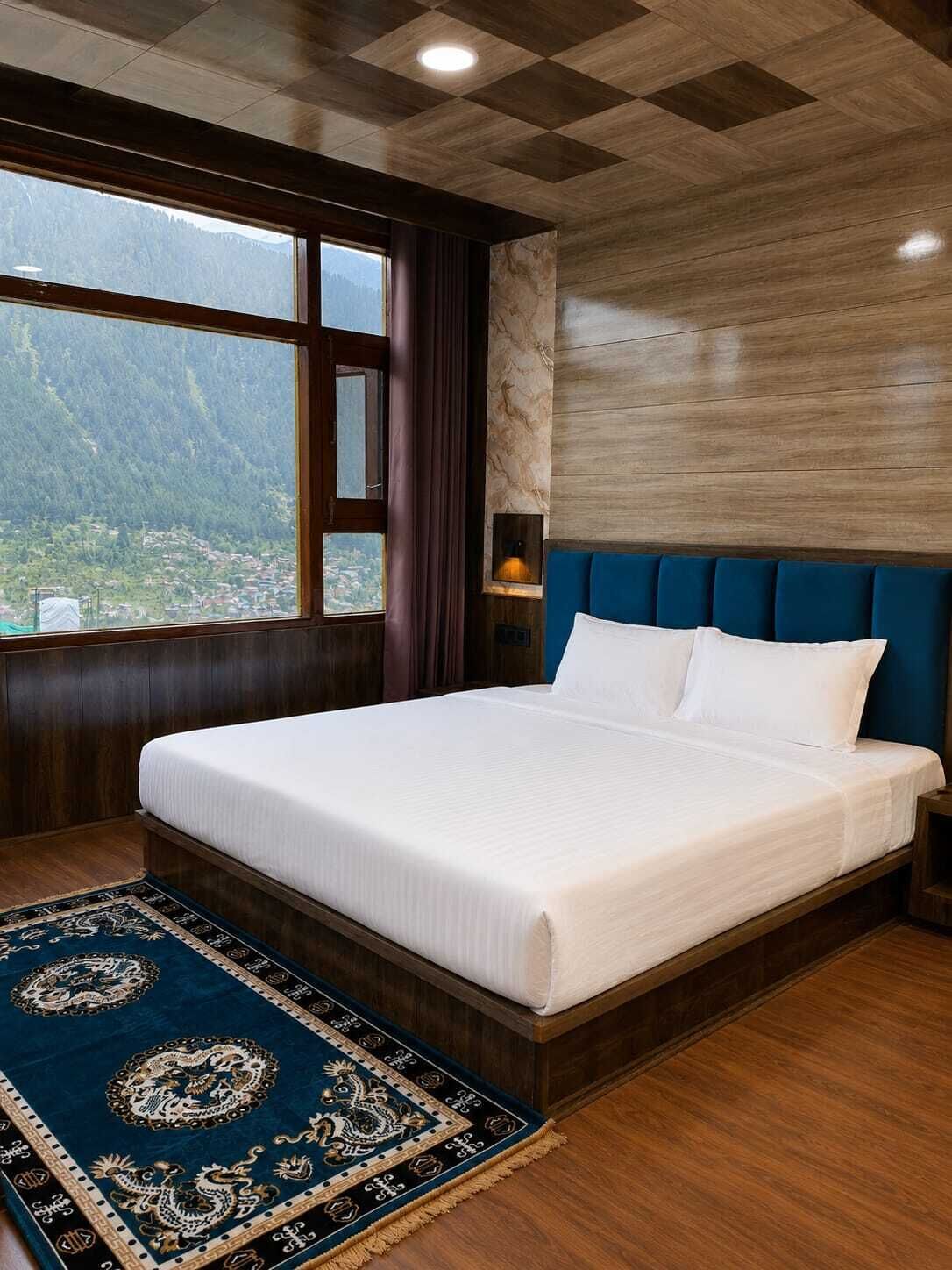 Deluxe Room, Mountain View | Iron/ironing board, free WiFi