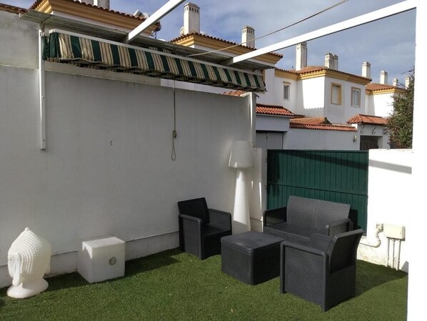 Property grounds - Close to everything (Puerto Real)