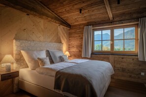 Room - Vrbo Property (Strobl)