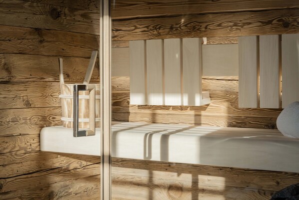 Sauna - Chalet Apartment for 2 Guests | Holiday Apartment Lake Wolfgang | schwalbenNEST (Strobl)