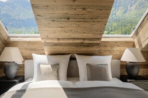 Room - Vrbo Property (Strobl)